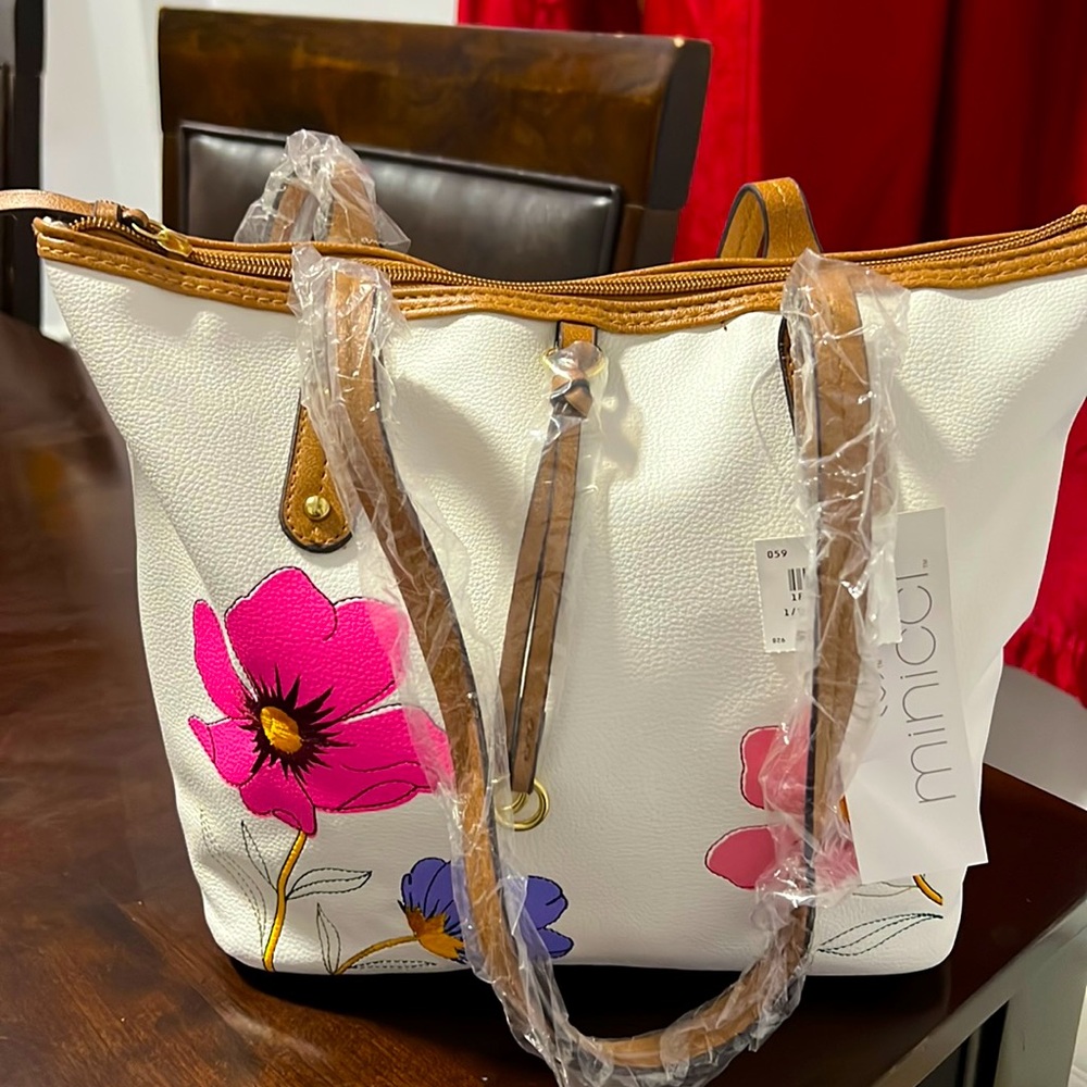 Medium size Floral bag